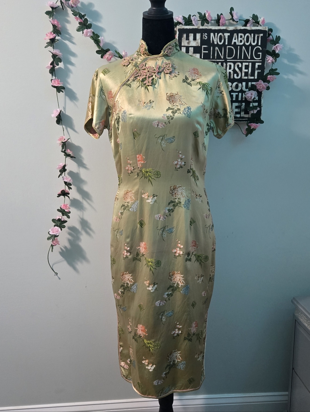 Vintage 1970s Peony Brand Shanghai Silk Qipao Cheongsam Dress - Sage Green